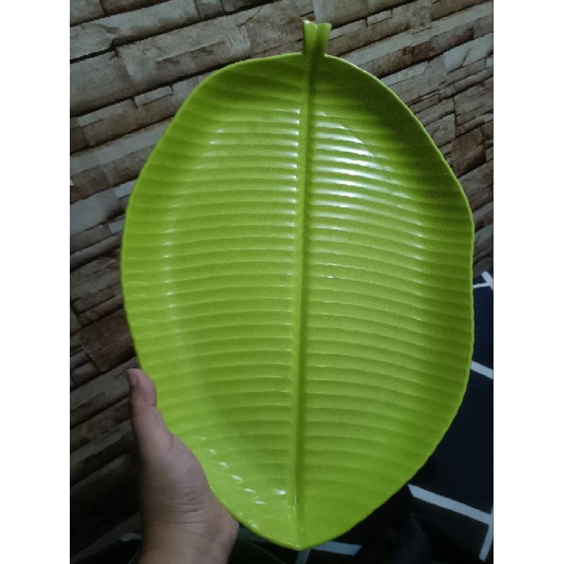 4pcs Banana Leaf Plastic Serving Plate